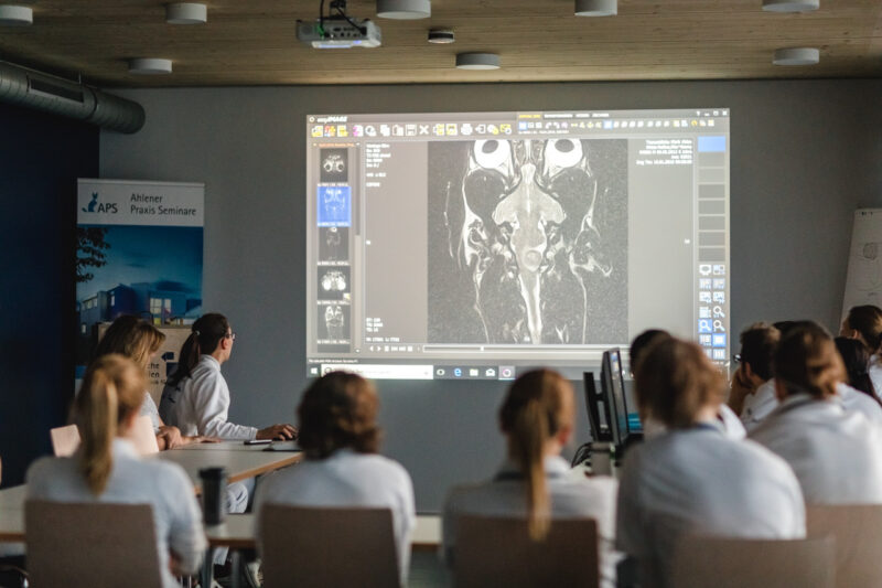 180117083058 PFAU17565